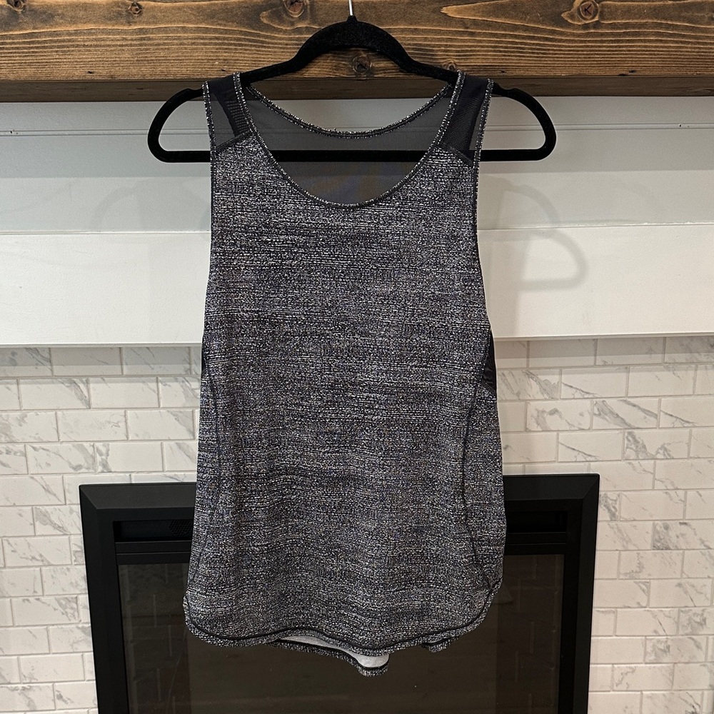 Lululemon Women's Black and Gray mesh Sleeveless tank Top
